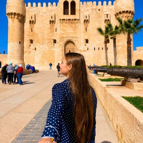 Private Alexandria Day Tour from Cairo featuring the Catacombs of Kom El Shoqafa, Pompey's Pillar, Bibliotheca Alexandrina, Citadel of Qaitbay, and stunning Mediterranean Sea views.